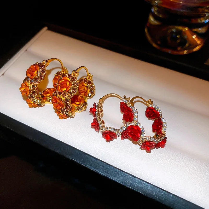 Fashion Red Rose Flower Hoop Earrings for Women Exquisite Elegant Shiny Crystal U-Shaped Ear Buckle Wedding Party Jewelry Gifts