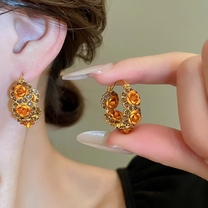 Fashion Red Rose Flower Hoop Earrings for Women Exquisite Elegant Shiny Crystal U-Shaped Ear Buckle Wedding Party Jewelry Gifts