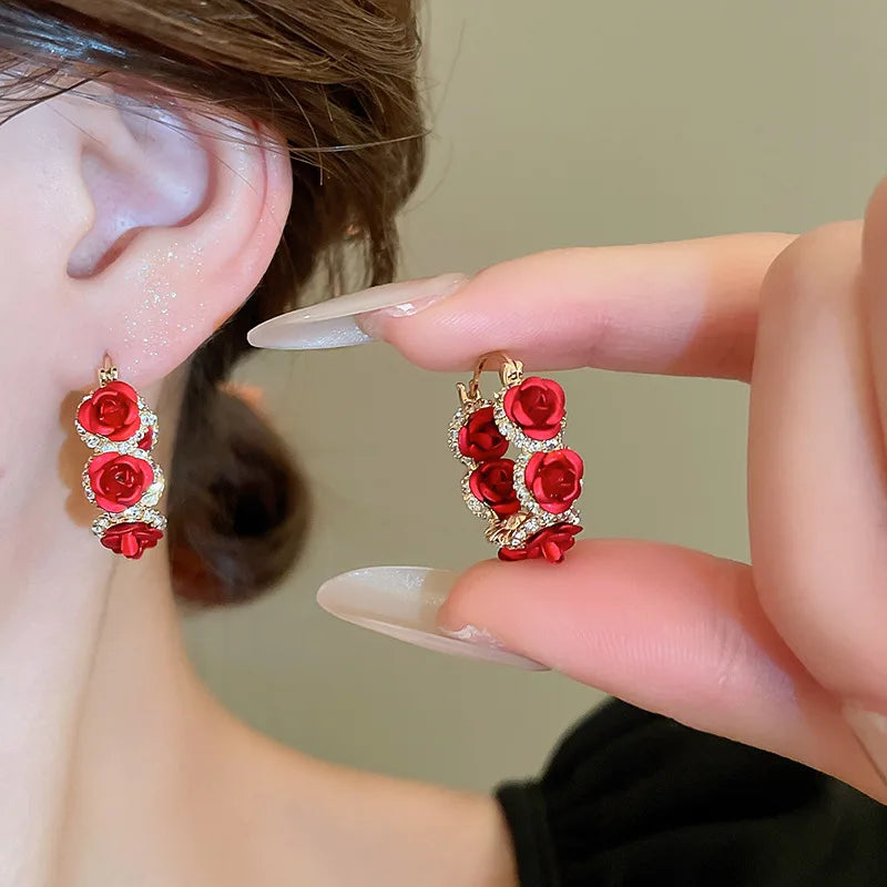 Fashion Red Rose Flower Hoop Earrings for Women Exquisite Elegant Shiny Crystal U-Shaped Ear Buckle Wedding Party Jewelry Gifts